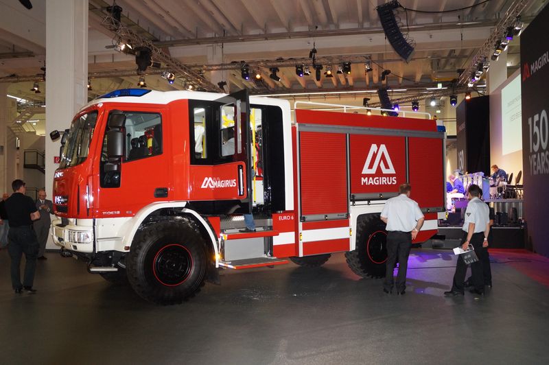  Iveco-EuroCargo-150E32-E6-HLF-NewDesign_
20140613_001.jpg