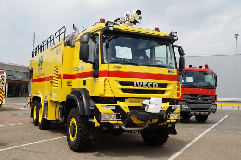  Iveco-Trakker-N-380T56-Superimpact-X6-Br
asilien_20140613_001.jpg