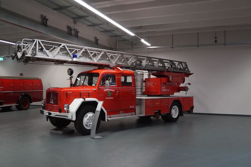  Magirus-150D11-BJ1970-DL30h-Pfunds-OCM_2
0140613_005.jpg