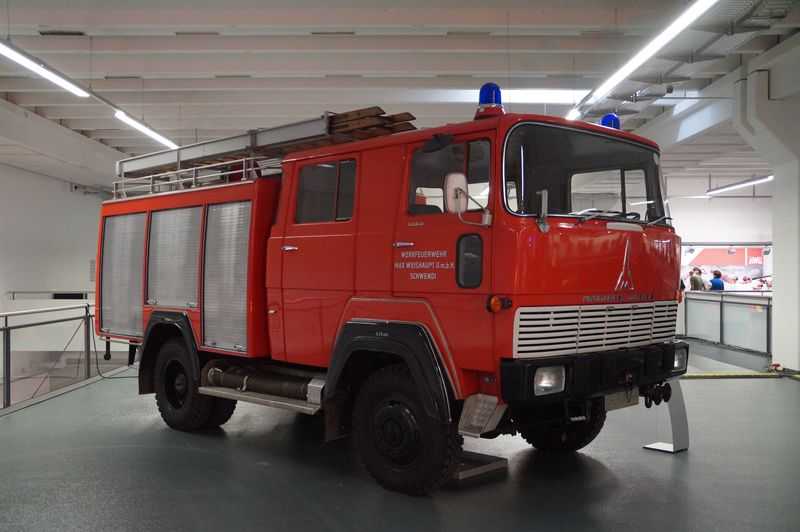  Magirus-170D11FA-BJ1970-TLF16-exWeishaup
t-OCM_20140613_004.jpg