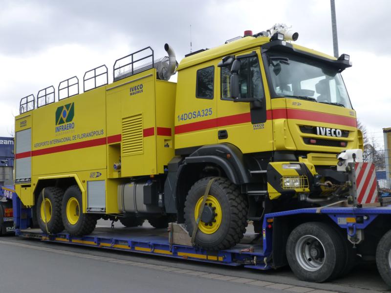 K800_Iveco Trakker Feuerwehr  2.jpg