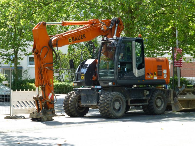 K800_Hitachi Zaxis     170 W 1.jpg