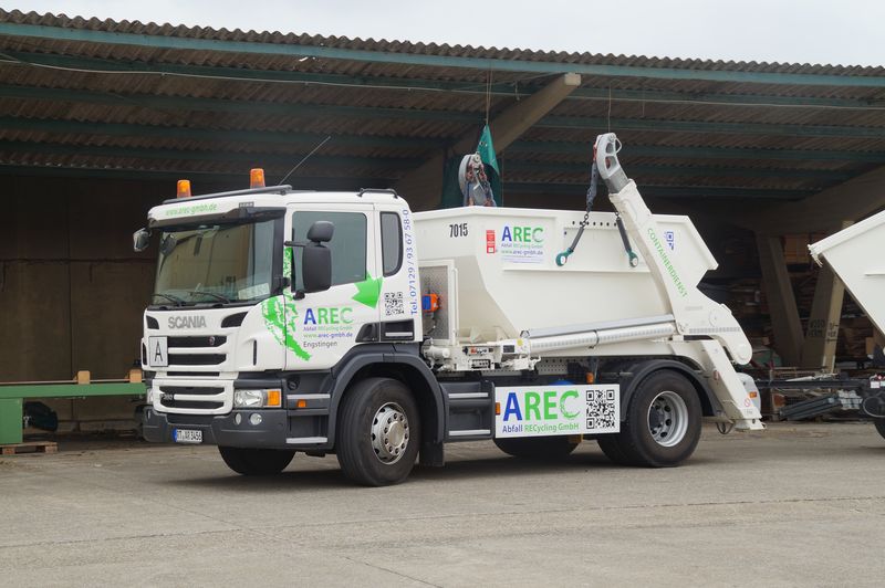 Scania-P360-Arec_20140705_001.jpg