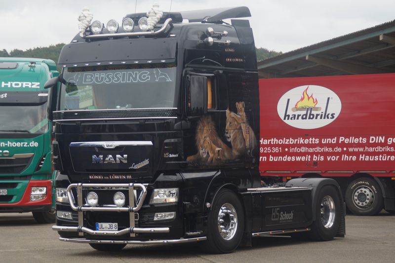  MAN-TGX-18-xxx-KönigDerLöwen_20140705_00
1.jpg