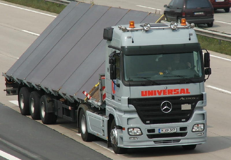 MA Actros MP2 Universal (2).jpg