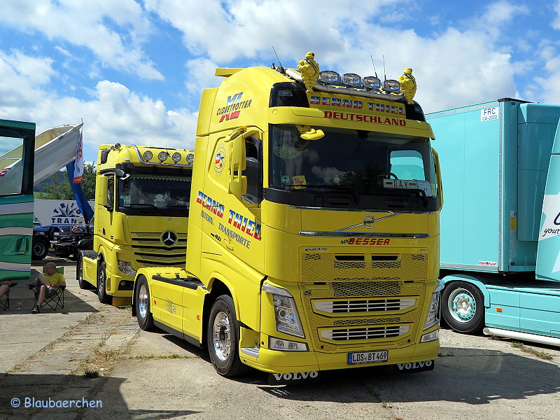 Bernd Thiel, Volvo FH 460 Globetrotter XL.jpg