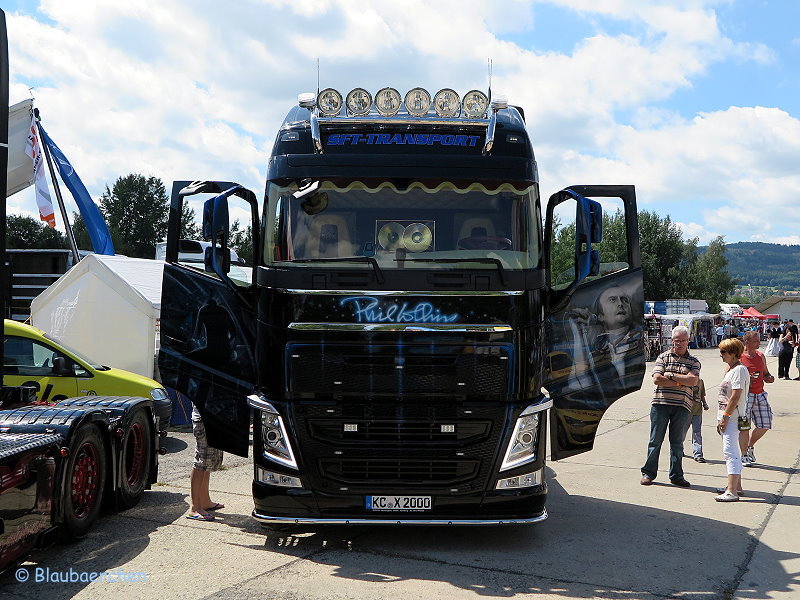 SFT Transport, Volvo FH Globetrotter XL Phil Kollins - 1.jpg