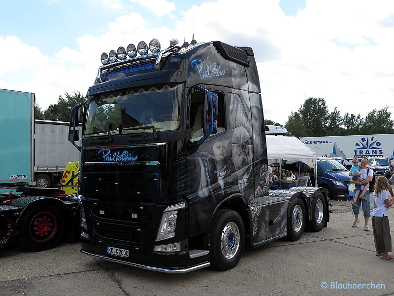 SFT Transport, Volvo FH Globetrotter XL Phil Kollins - 2.jpg