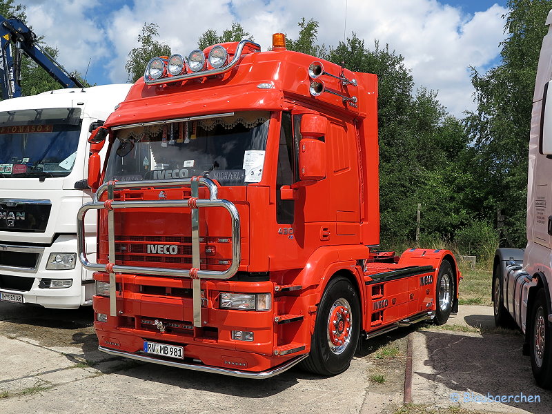 Iveco EuroTech 430.jpg
