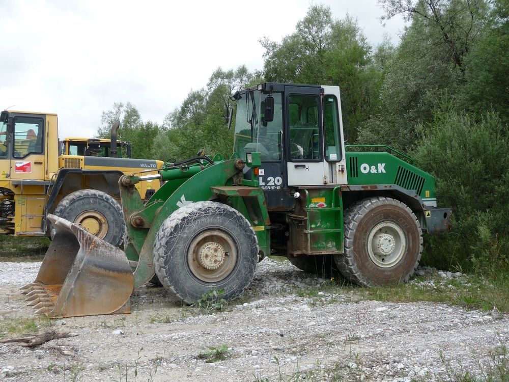 O&K SERIE L20 "B", PALA GOMMATA peso 14 ton articolata Attachment