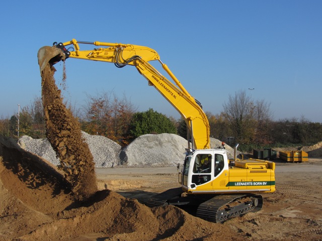 Doosan_DX255_4.jpg