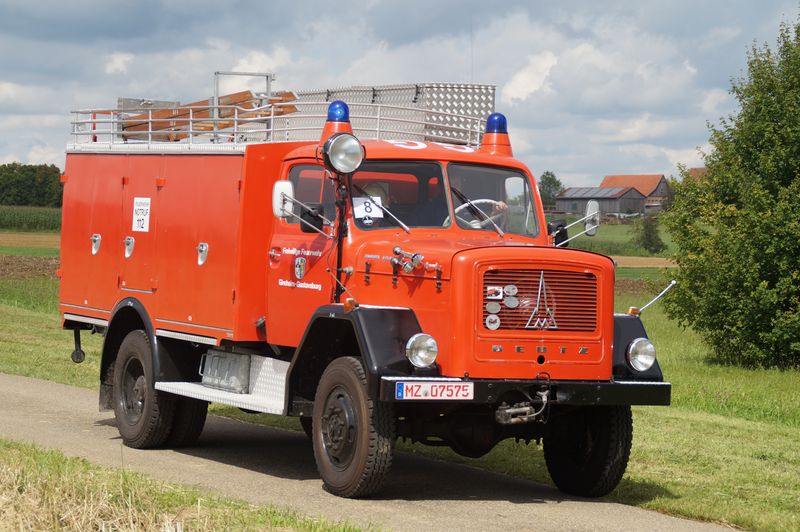  Magirus-135D12-BJ1969-GWölundHilfeleistu
 ng-Schlingmann-exFFWGinsheim-privat_2014
0816_002.jpg