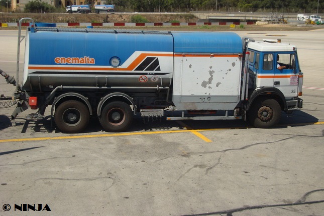 Iveco_Turbo_330.36_6x4_AH_Tank_01_resize.jpg