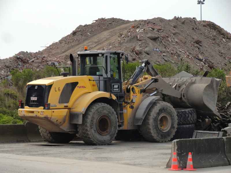 New Holland Construction/CNH Global Attachment