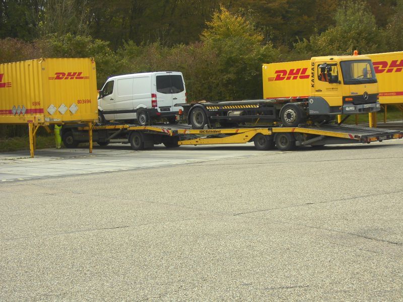 dhl03.jpg