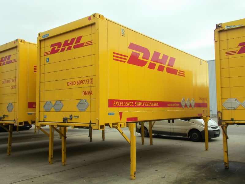 dhl01.jpg