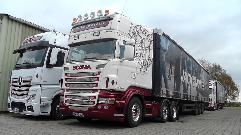 S1810032.jpg S1810032.jpg