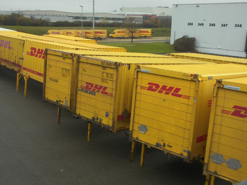 dhl03.jpg