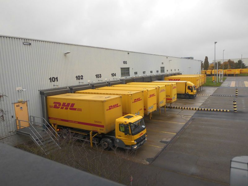 dhl05.jpg