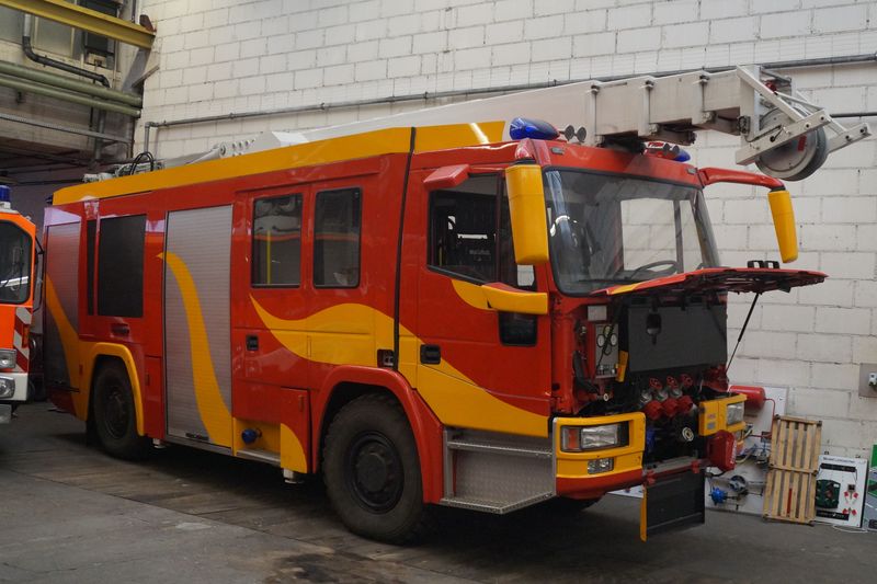  Iveco-Octupus-190E35-BJ2000-HULF-exVffzg
-Magirus-OCM_20141129_001.jpg