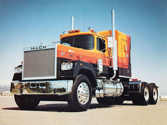mack truck.jpg