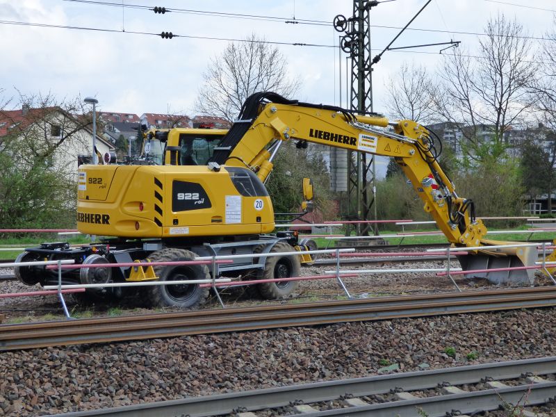 Liebherr A 922 Rail 4.jpg