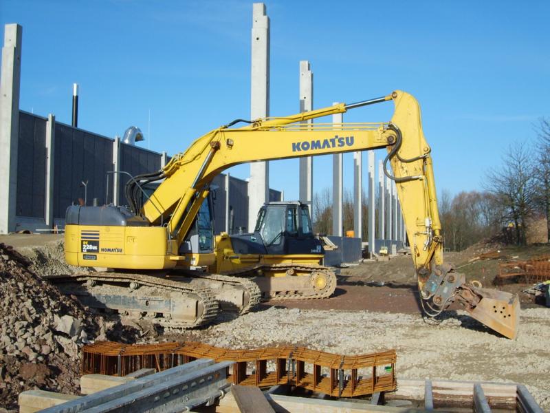 Komatsu PC 228 USLC.jpg