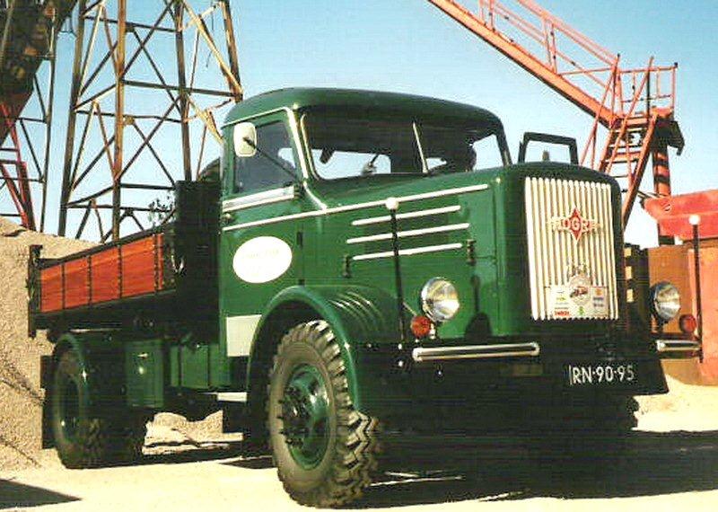 1956 - H7 - 2.jpg