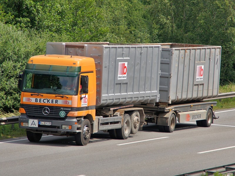 Actros Becker DSC03323.jpg