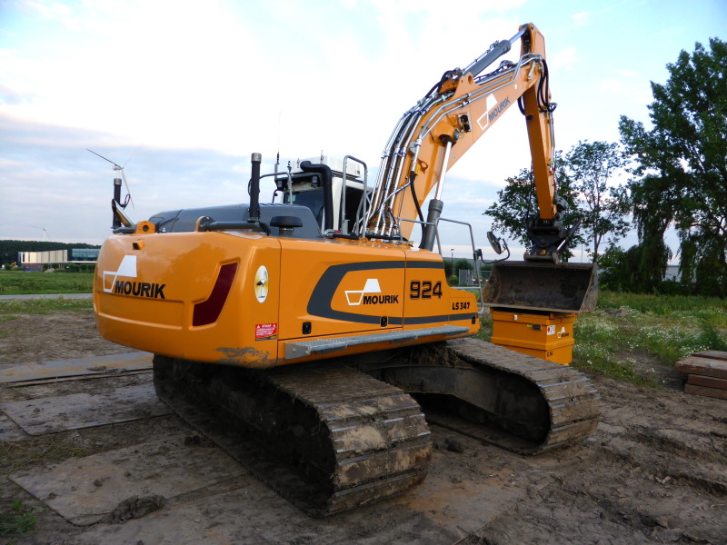 Mourik R 924 (d).jpg