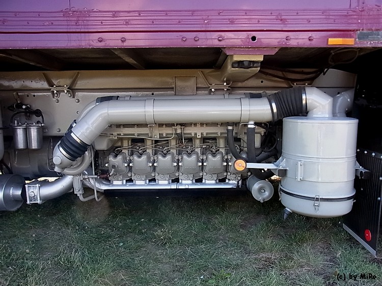 f8-u-2-RIMG9513.jpg