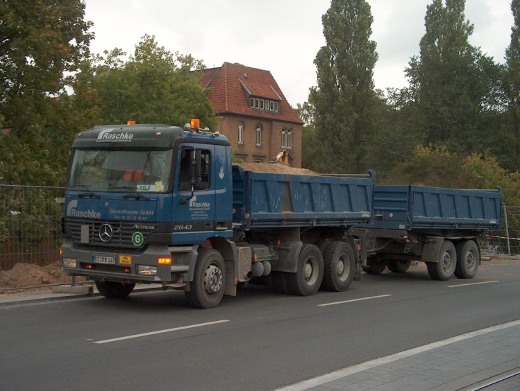 HPIM2845 (749 x 564).jpg
