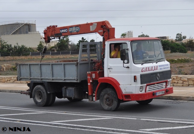 Renault_G_4x2_V_HR_Unic_01.jpg