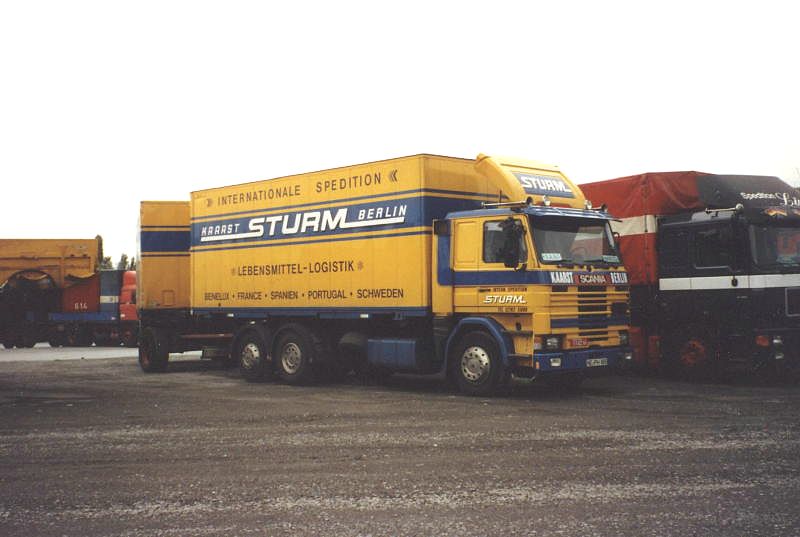 STURM Scania 112 HZ (2).jpg