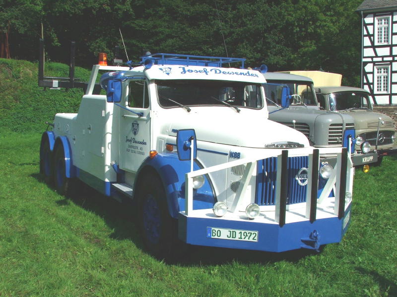 DEWENDER Volvo N 88 Front (2).jpg