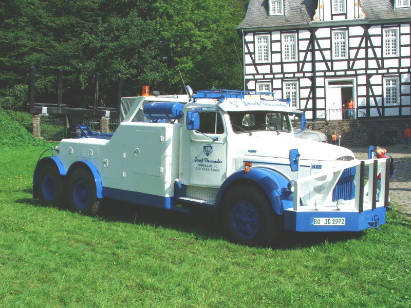 DEWENDER Volvo N 88 Rechts (2).jpg