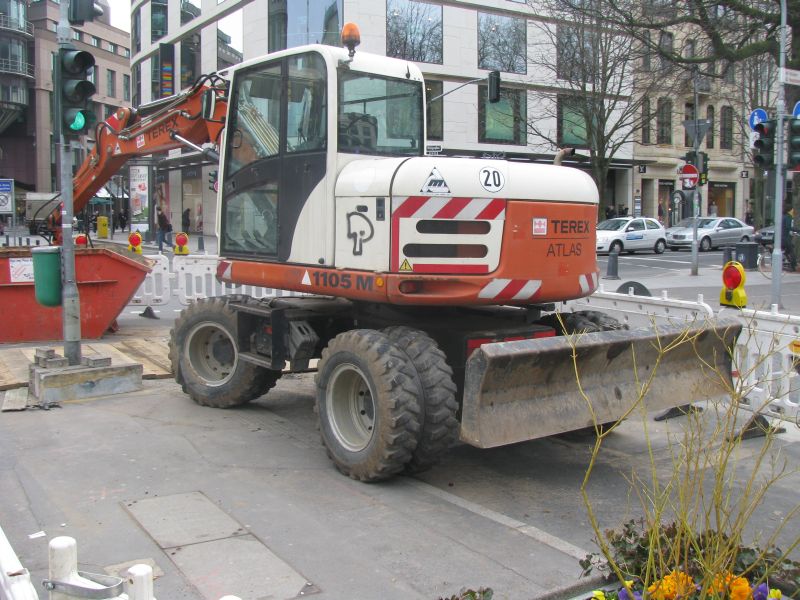 zyx 1105.jpg