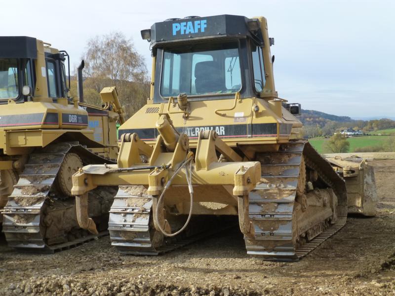 K800_Caterpillar D6M XL  Pfaff 1.jpg