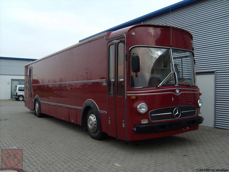 ©Mercedes-Benz Reisebus.jpg