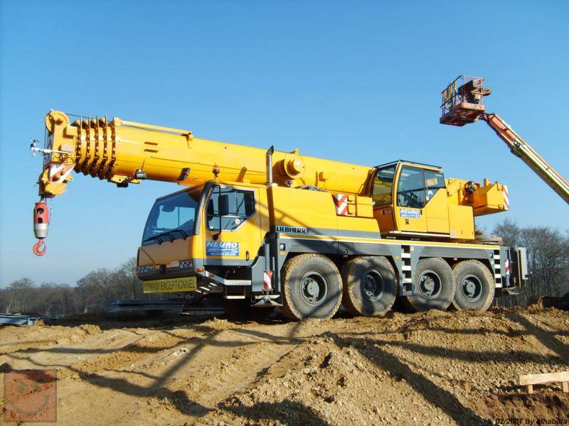 ©Liebherr LTM 1070-2005-02.jpg