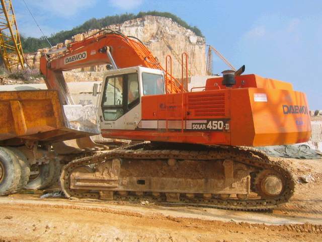daewoo450.jpg