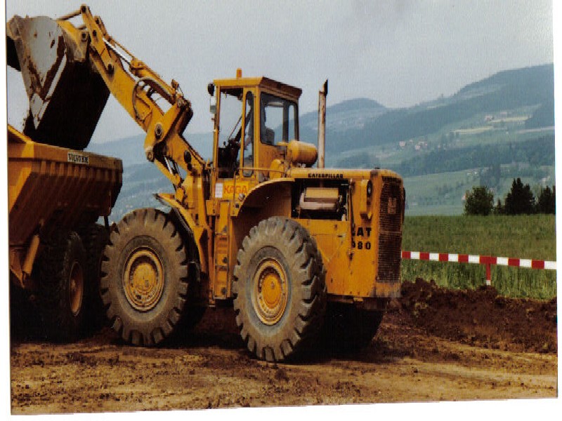 Cat 980 (2).jpg