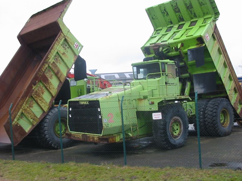  Terex-3310-Mulde-gruen-BJ1994-020307-kr0
3.jpg