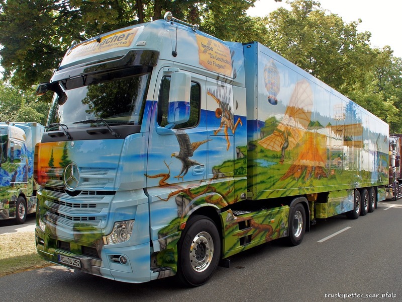 Actros Schumacher DSC07897.jpg