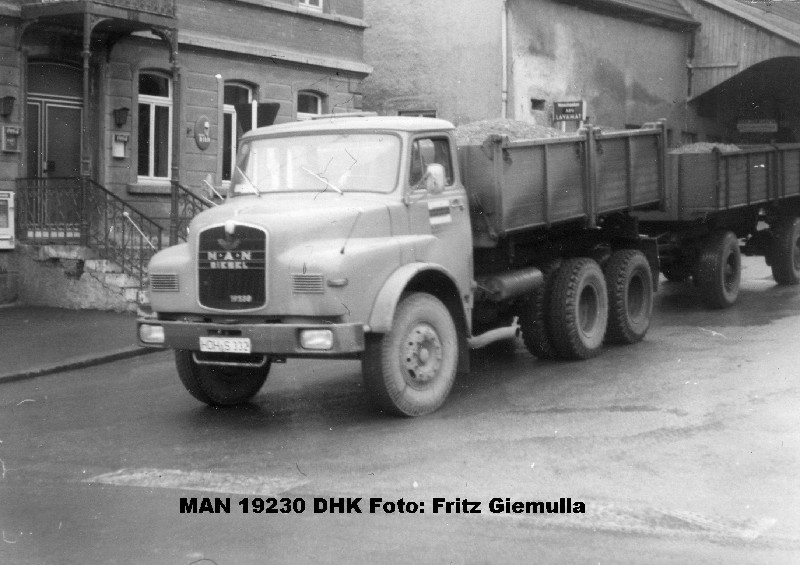 3LKW-069.jpg