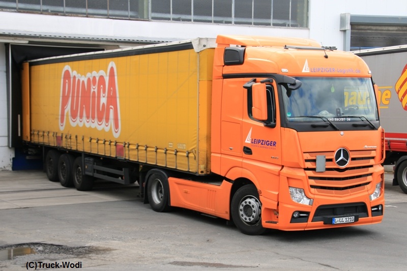 Leipziger Logistik MB Actros4 1845 L-LL 1210 2016 03 24 NRWEB.jpg