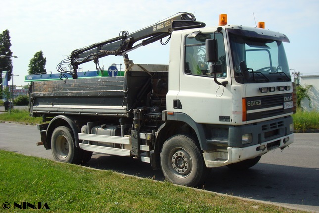 DAF_CF_65.210_4x4_S3_HR_Hiab_085D_01.jpg