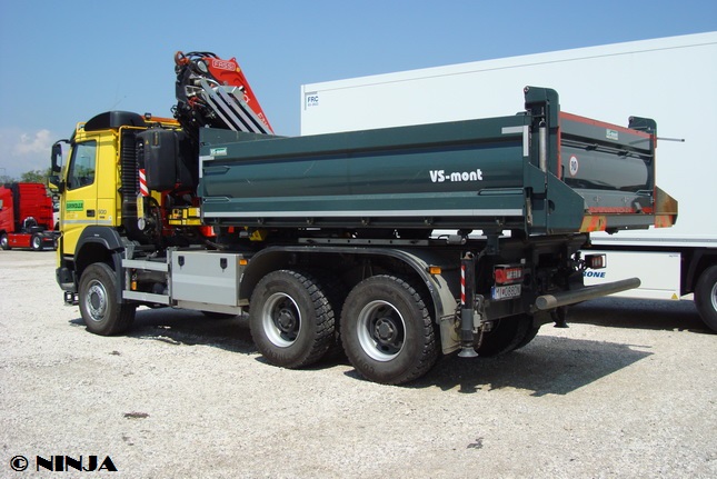 Volvo_FMX500_6x6_S3_HR_Fassi_04.jpg