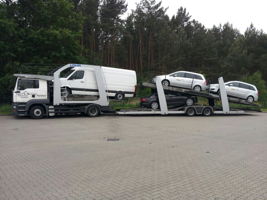 Baumaschinenbilder.de - Forum | LKW und ihre Aufbauten | Autotransporter