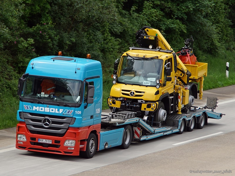 Actros Mosolf Unimog DSC00614.jpg